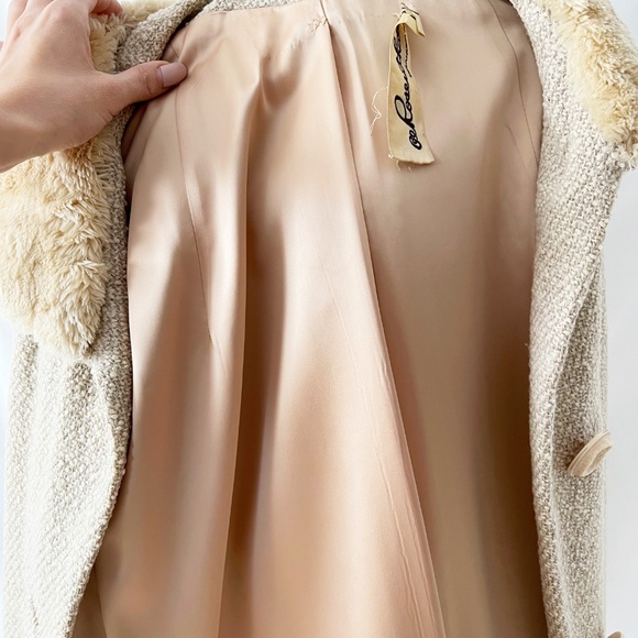 Vintage 1960s Swing Coat, Big Buttons, Retro Mod 60s Winter Jacket, Medium - Picture 9 of 9